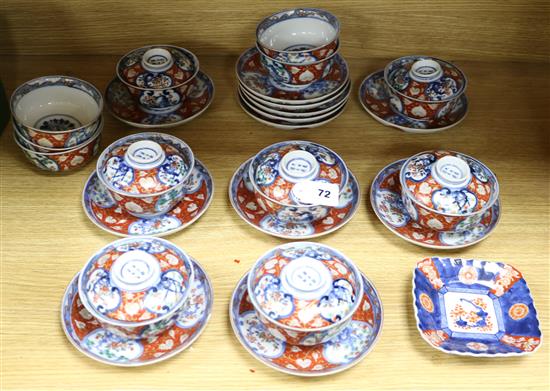 A quantity of Imari porcelain diameter 15.5cm